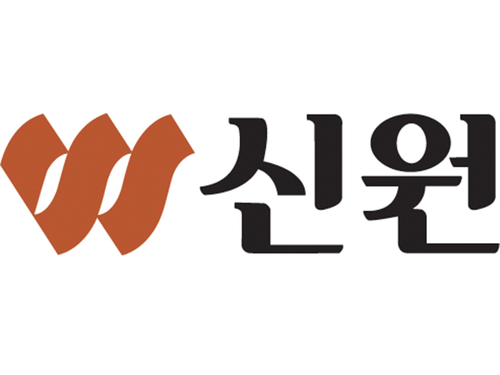 신원, 베트남에 20여 년간 사회공헌… 12만 5천장 의류 기부