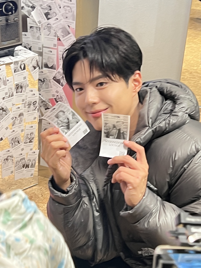 노스페이스 화이트라벨 명동 라운지